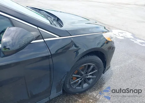 2018 Hyundai Sonata Se z USA, uszkodzony, nr VIN 5NPE24AFXJH694369